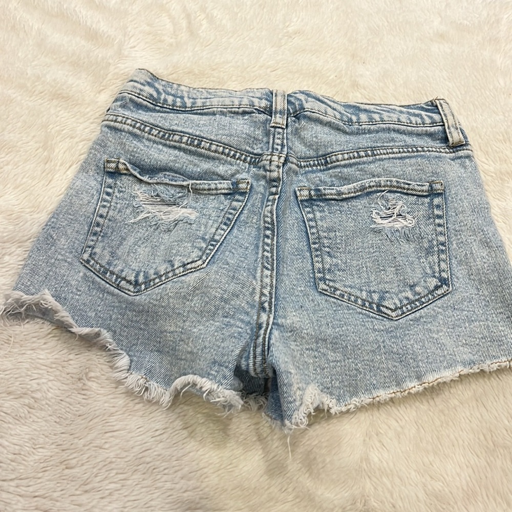 Altar’d State Distressed Denim Shorts Light Wash Size 25/1 - Picture 8 of 10